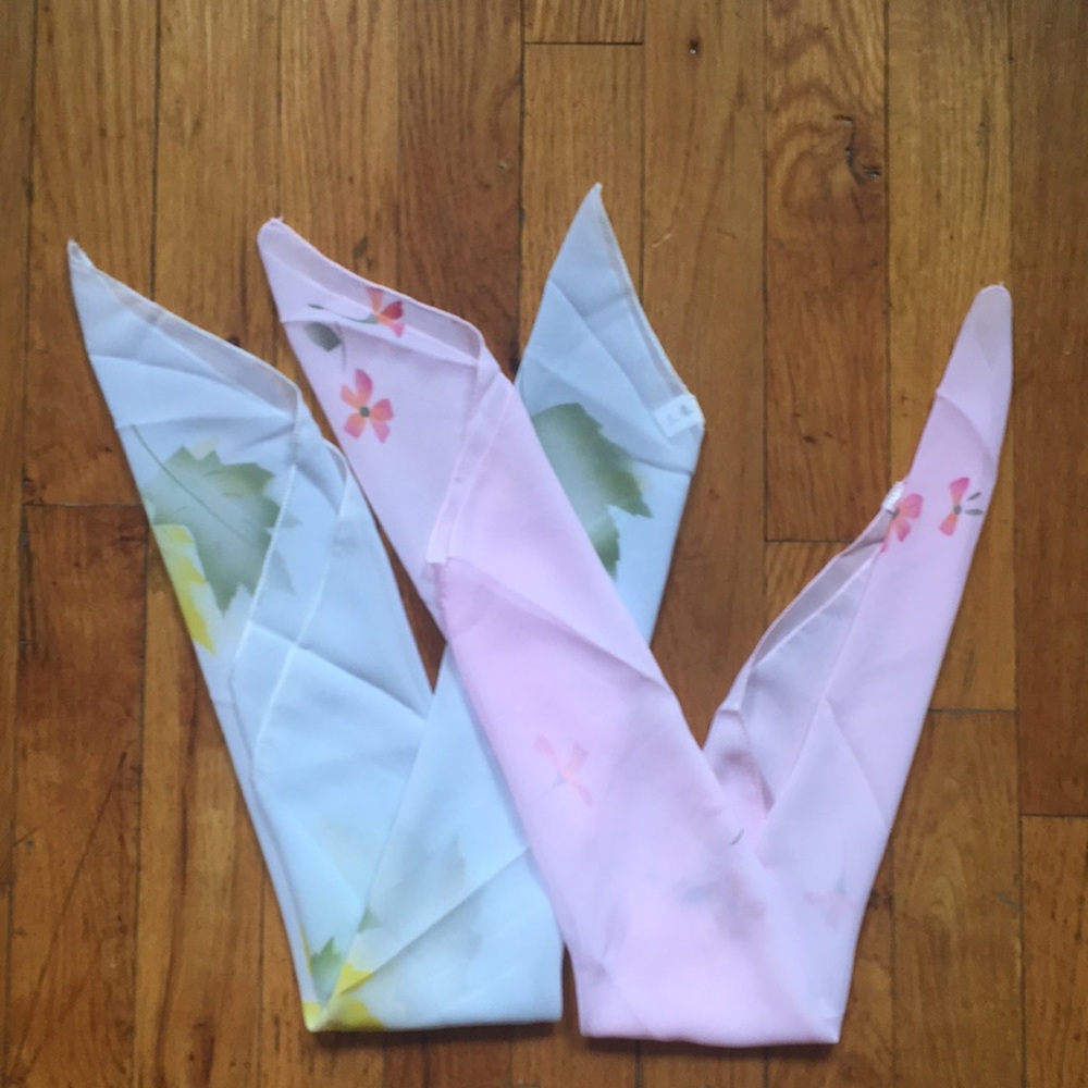 ❌SOLD❌ Spring Silk Mini Multi-Use Scarfs Bundle